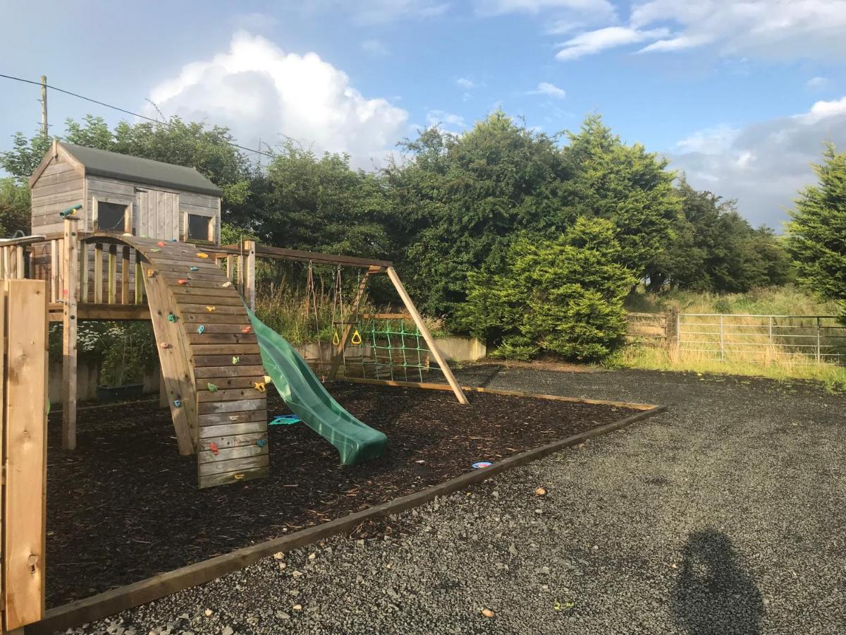 Deerfin Rentals Private Chalet With Hot Tub Ballymena Bagian luar foto
